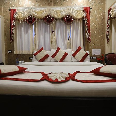 The Ranikhet Continental酒店 外观 照片