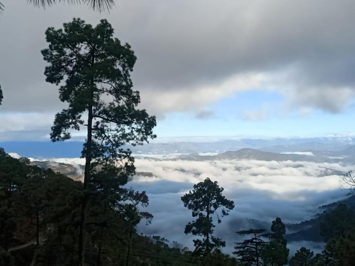 The Ranikhet Continental酒店 外观 照片