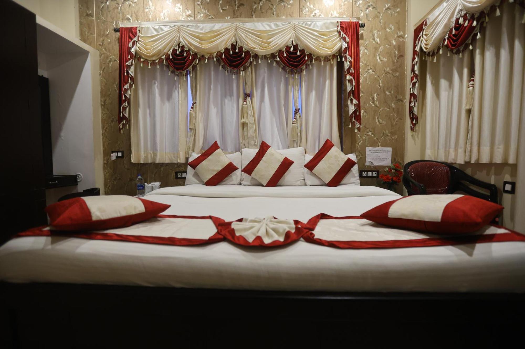 The Ranikhet Continental酒店 外观 照片