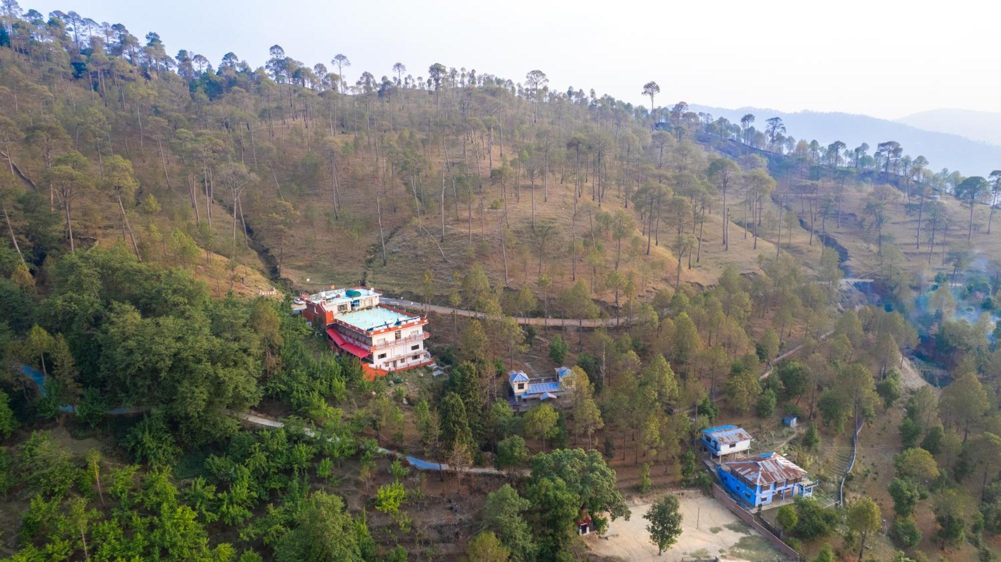 The Ranikhet Continental酒店 外观 照片