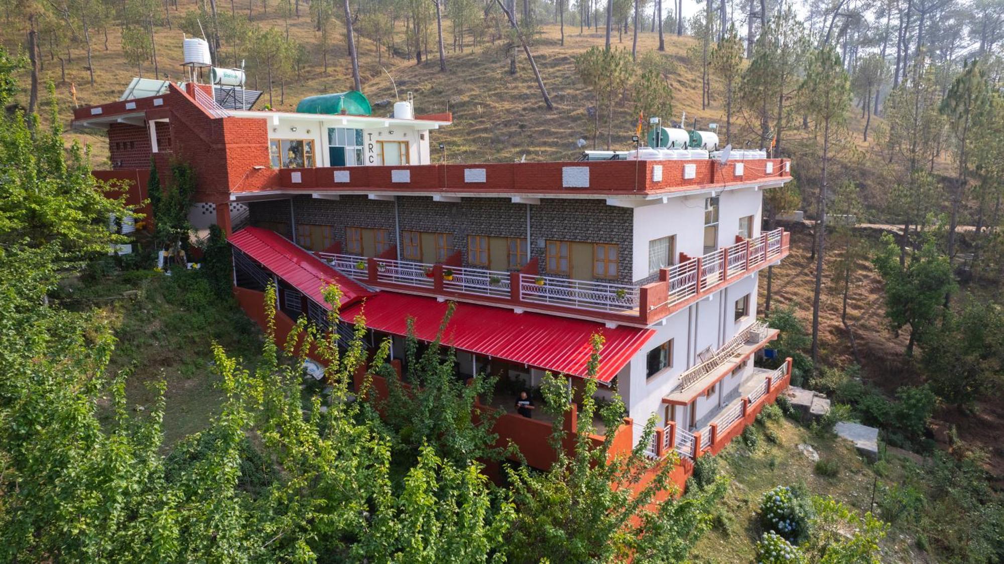 The Ranikhet Continental酒店 外观 照片
